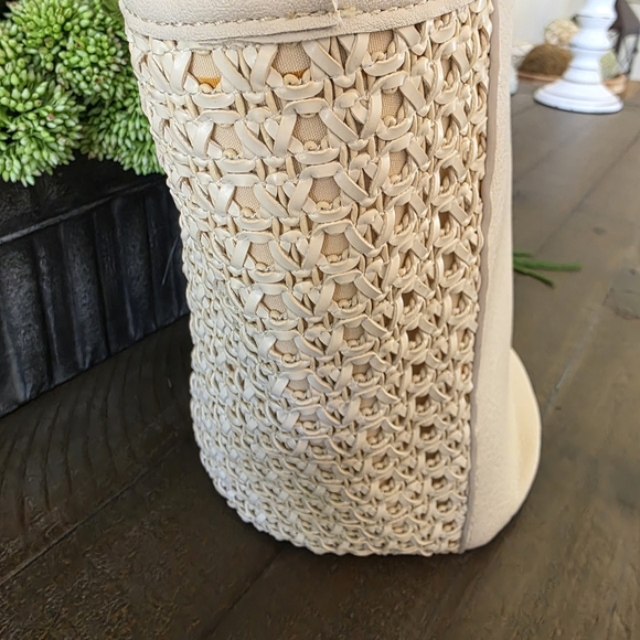 Anthropologie Westlyn Woven Bucket Bag In Cream With Crossbody Strap - Picture 7 of 10